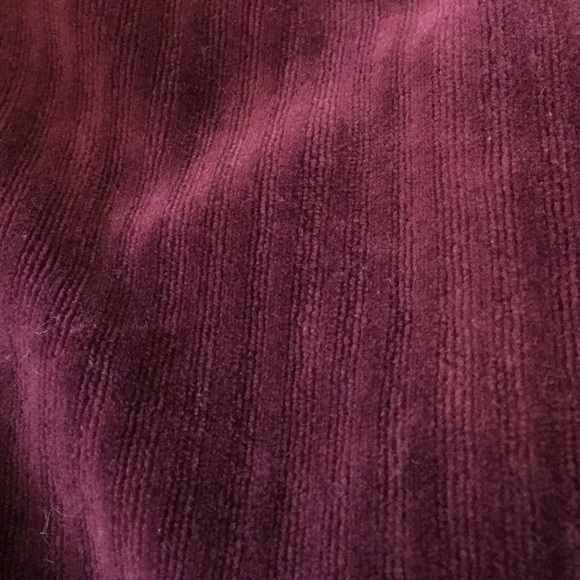 Amanda Smith Sport Top - Picture 3 of 8